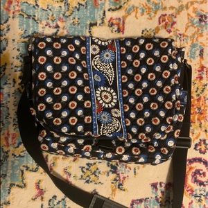 Vera Bradley messenger bag